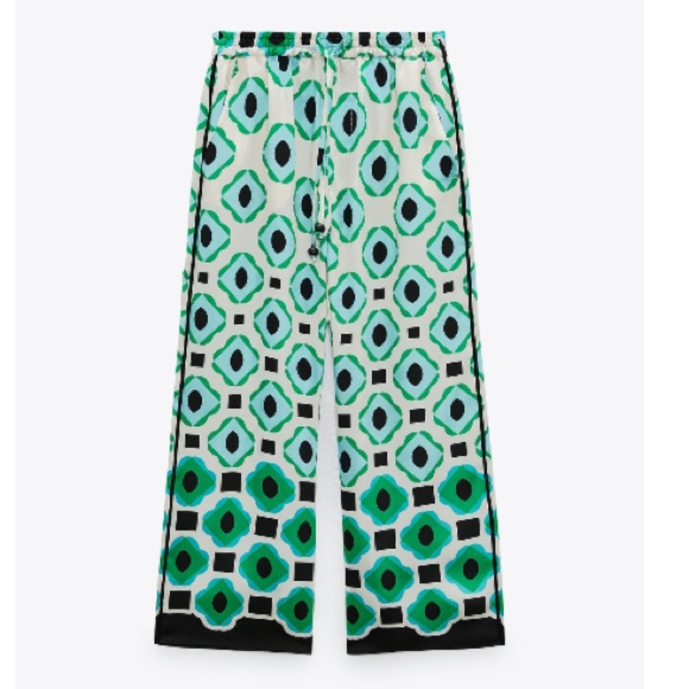 NEW! HP 🥳🥳🥳Zara Green Geometric Print Pants